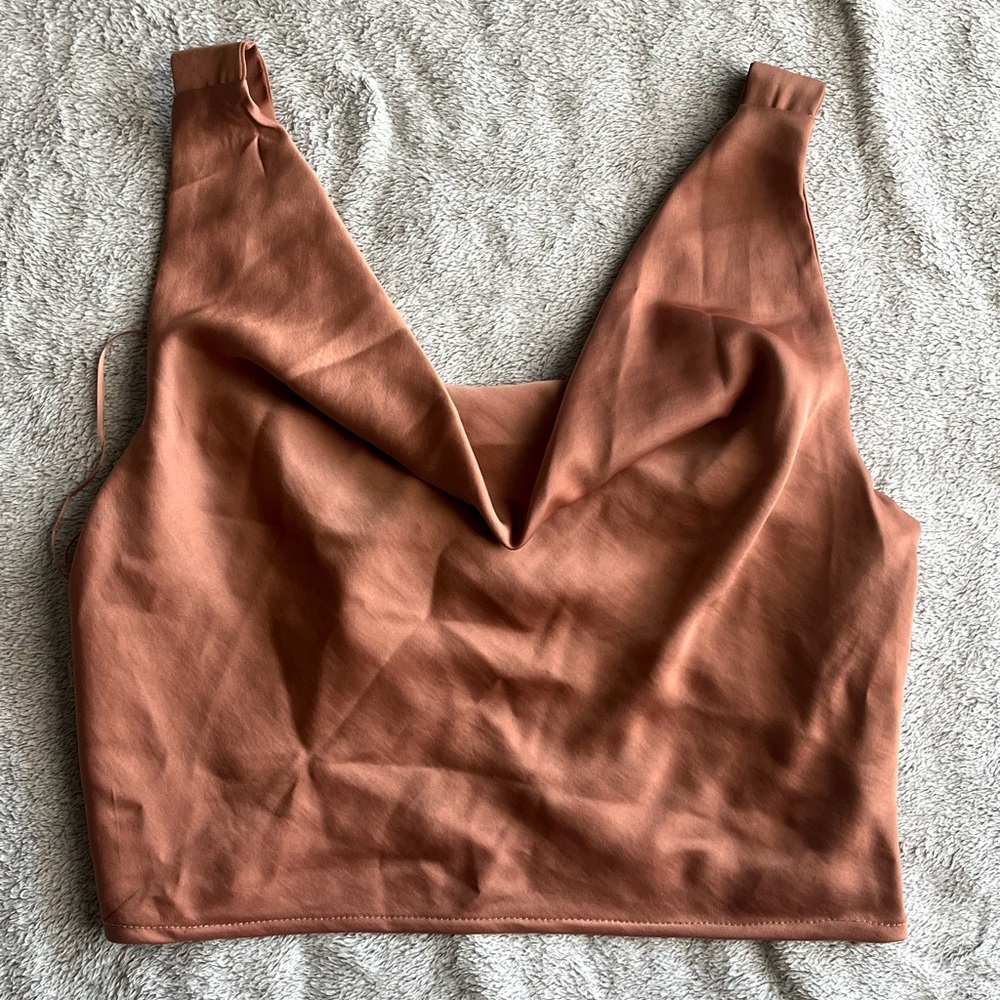 New! House of Harlow cowl neck satin top xs